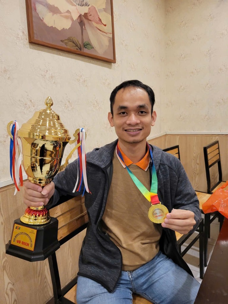 Mr. Tân
